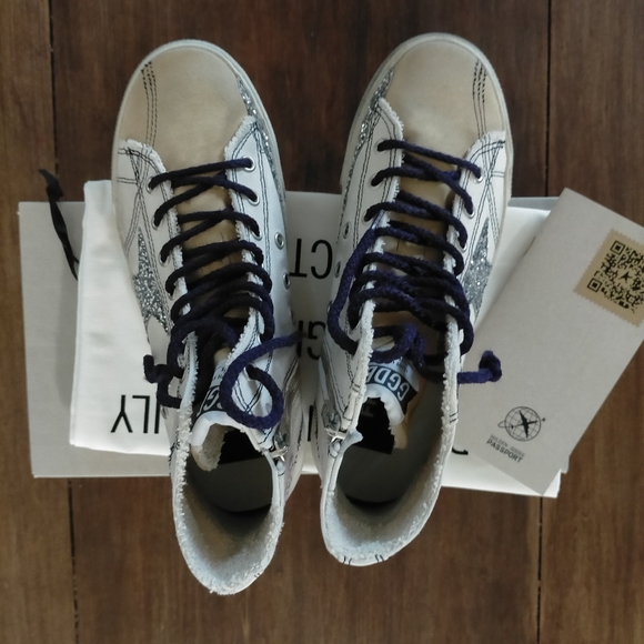 SOLD - Picture 4 of 11